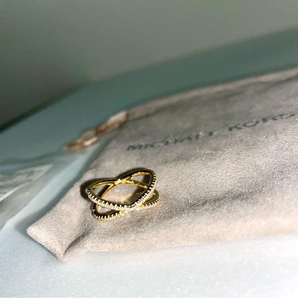 Michael Kors - 14K Gold-plated Sterling Silver Pavé Nesting Ring (6) - Picture 3 of 7